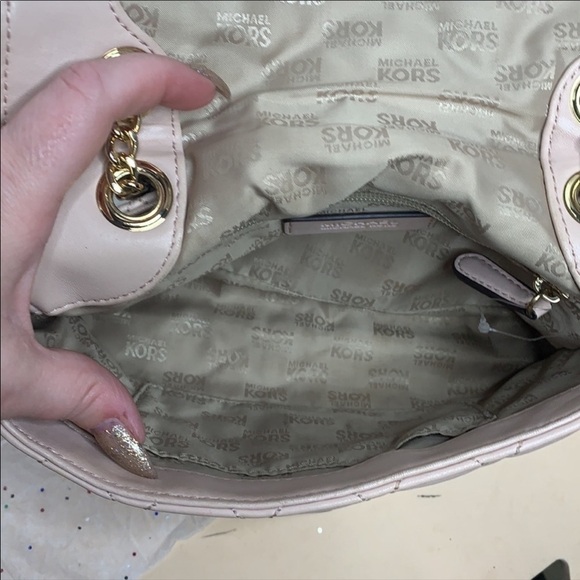 Michael Kors Vivian bag in quilted leather. - Picture 6 of 8